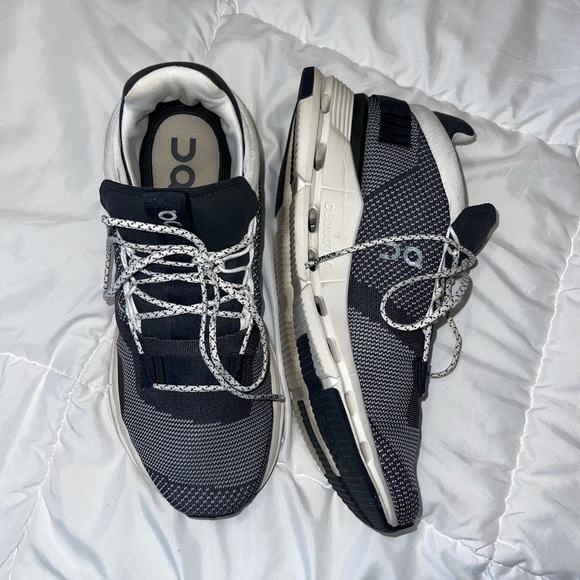 On Cloud “Cloudnova” Sneaker - Picture 2 of 3